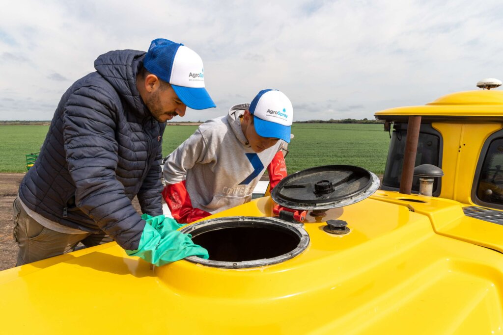 Caldo de pulverización en el tanque: riesgos de postergar una aplicación